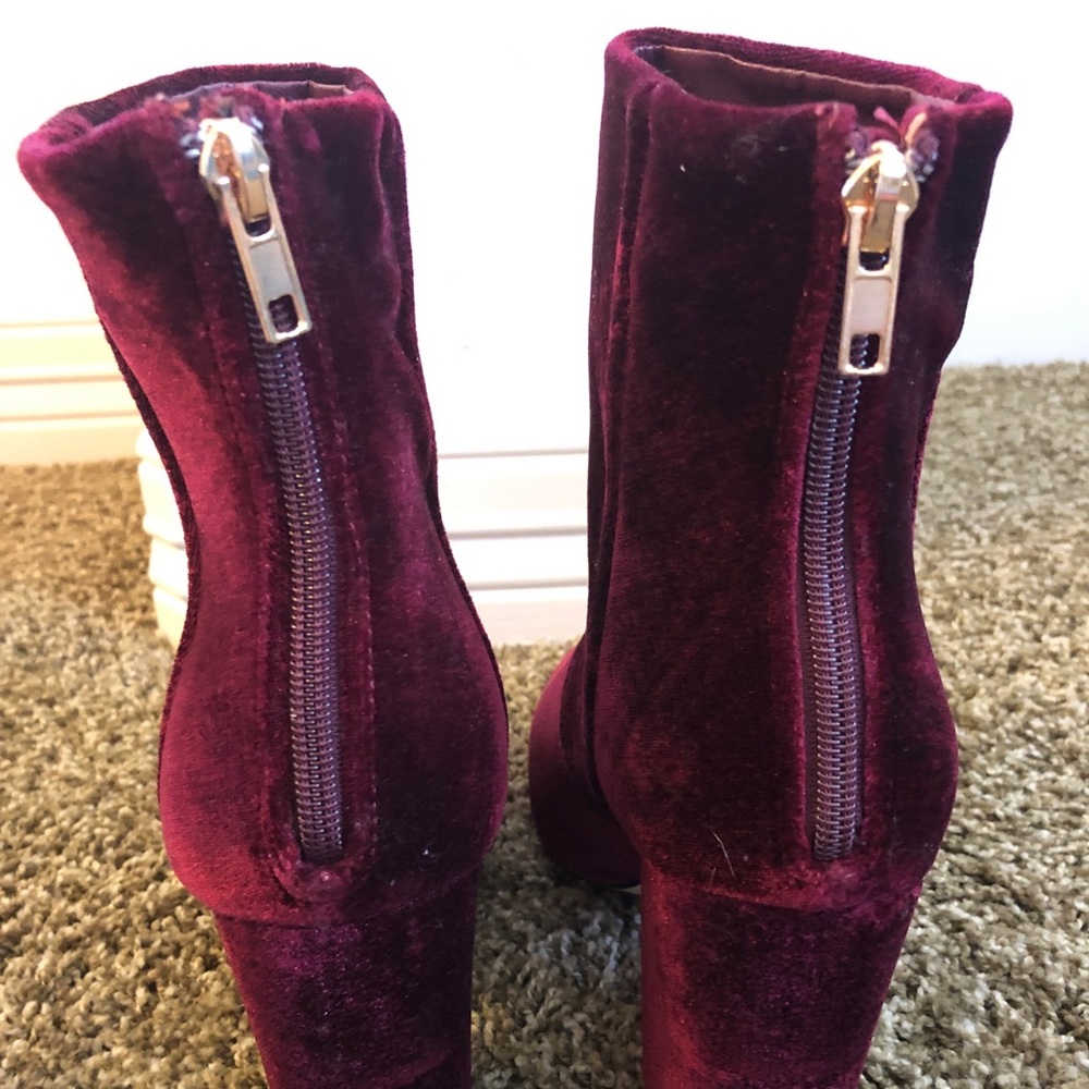 Shoes - Picture 2 of 5